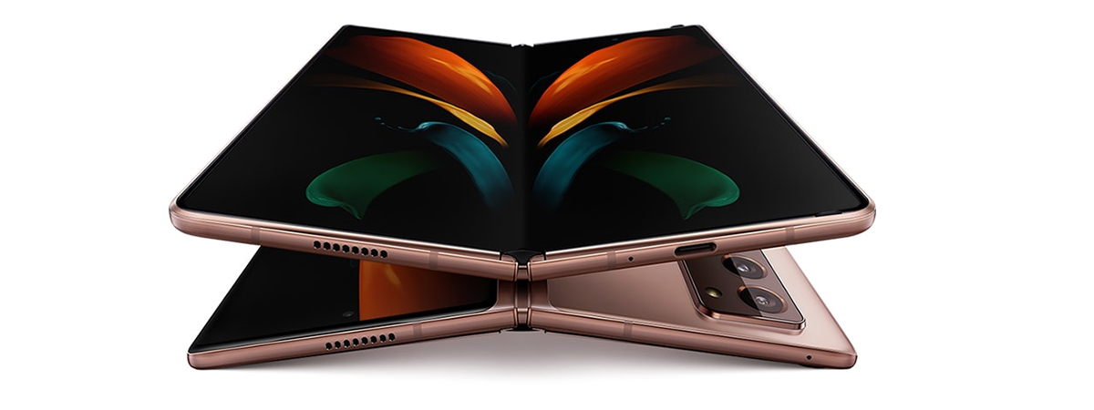 Galaxy Fold starts receiving the August 2021 security update